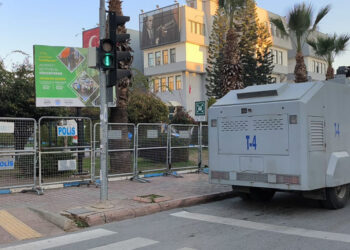 Akdeniz Belediye Başkanı gözaltına alındı