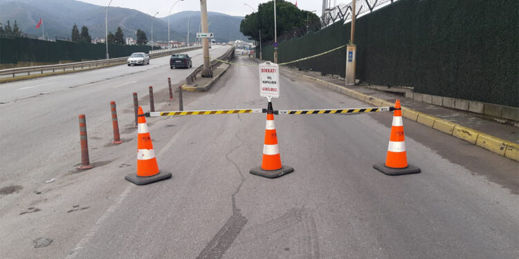 Metro çalışması sırasında doğal gaz borusu delindi