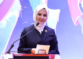 5,6 milyar TL yaşlı ve engelli aylıklarını hesaplara yatırdık