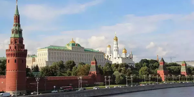 Moskova, Rus gazını Ukrayna üzerinden Avrupa'ya satmak istiyor