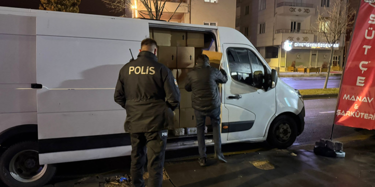 Nevşehir'de 5 bin 370 litre sahte zeytinyağı ele geçirildi