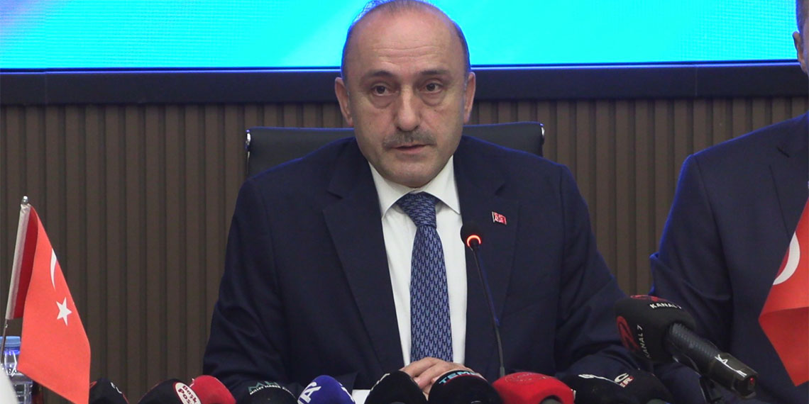 HAK İşçi Sendikaları (HAK-İŞ) Konfederasyonu Genel Başkan Yardımcısı, Öz Sağlık ve Sosyal Hizmet İşçileri Sendikası (Öz Sağlık-İş) Genel Başkanı Devlet Sert, "Sendika olarak talebimiz, asgari ücretin ara zamla yeniden düzenlenmesidir" dedi.