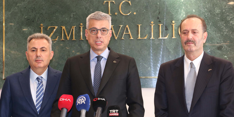 Otel yangınında yaralanan 8 kişinin tedavisi sürüyor