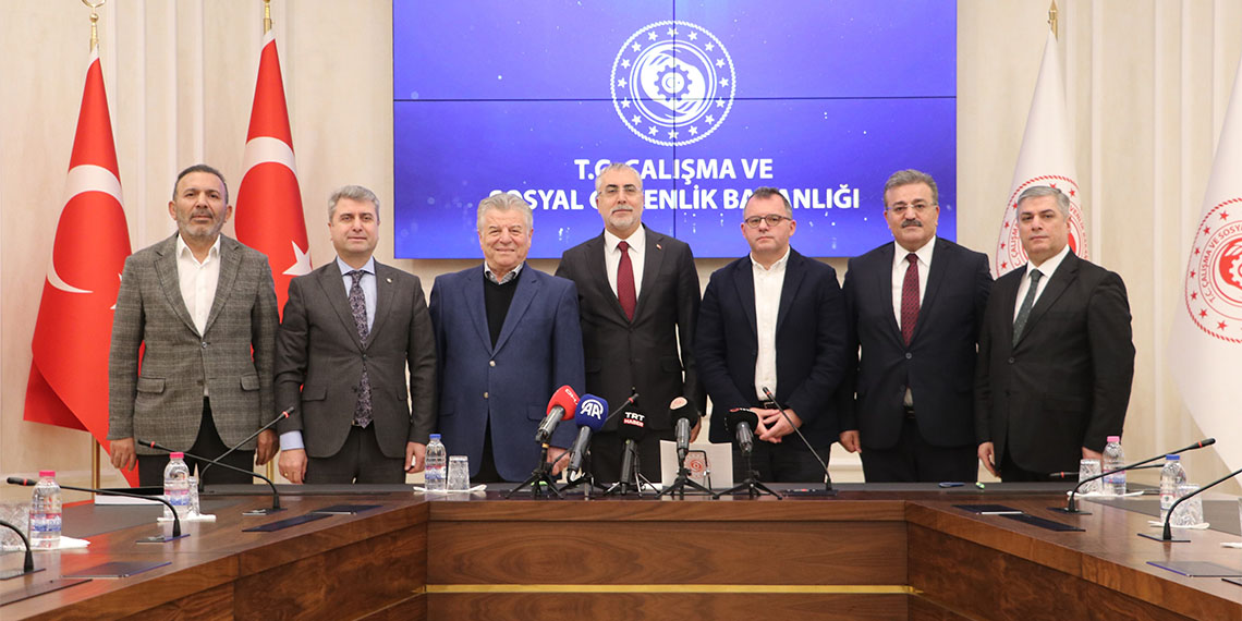 Polonez işçileri ile işveren arasında, Çalışma ve Sosyal Güvenlik Bakanlığı ev sahipliğinde ortak mutabakat imzalandı.