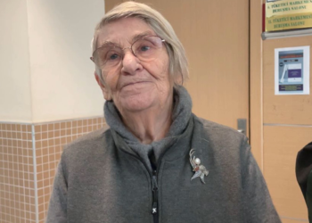 Prof. Dr. Canan Karatay, 'meslekten men' davasında hakim karşısına çıktı