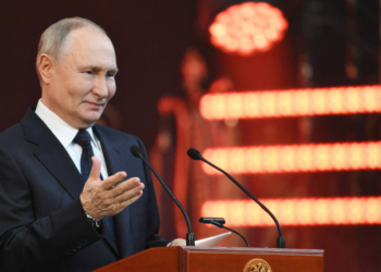 Putin, Brezilya Devlet Başkanı Silva ile telefonda görüştü