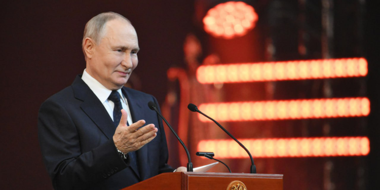 Putin, Brezilya Devlet Başkanı Silva ile telefonda görüştü