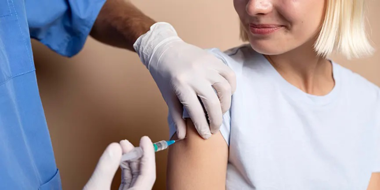 Rahim ağzı kanserinin koruyucusu: HPV aşısı