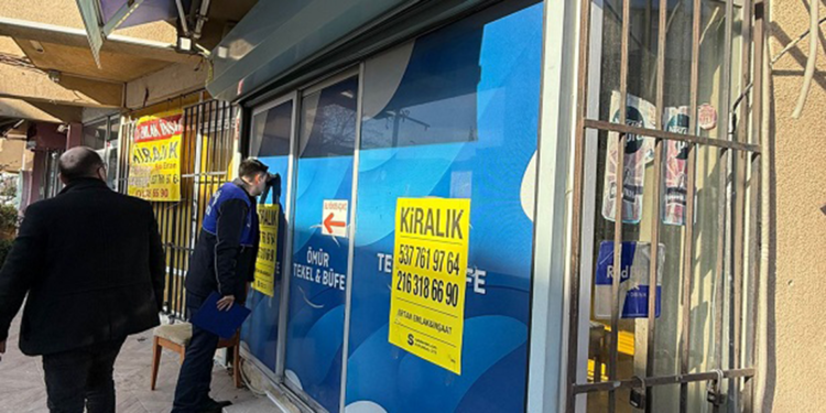 Ruhsatsız içki satışı yaptığı belirlenen iki işletme mühürlendi 