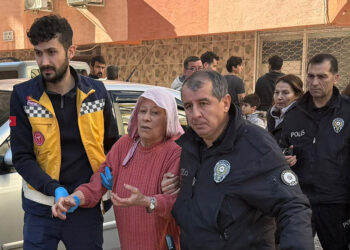 Mahalle'de panik; Saç spreyi kutuları patladı