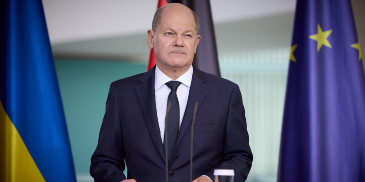 Scholz, Elon Musk'ın aşırı sağ partilere desteğini eleştirdi