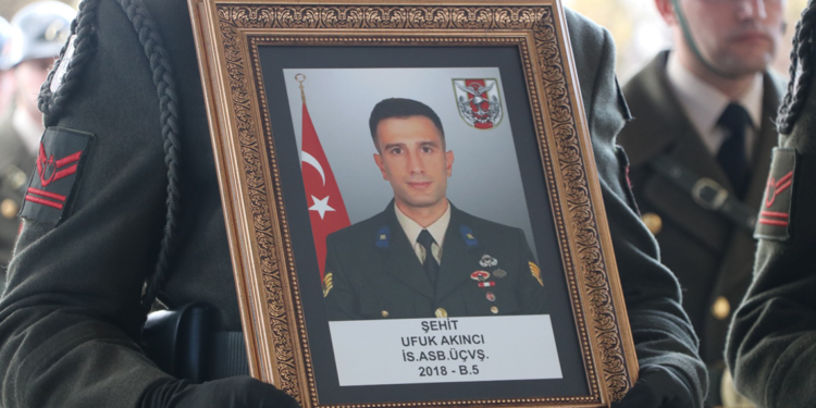 Şehit Astsubay Ufuk Akıncı, son yolculuğuna uğurlandı