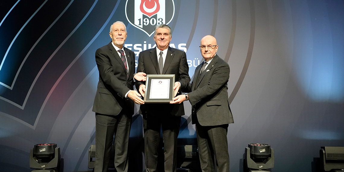 Serdal Adalı ve yönetim kurulu mazbatalarını aldı