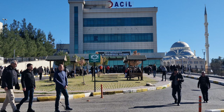 Sokak köpeğinin saldırısına uğrayan 5 yaşındaki çocuk, yaralandı