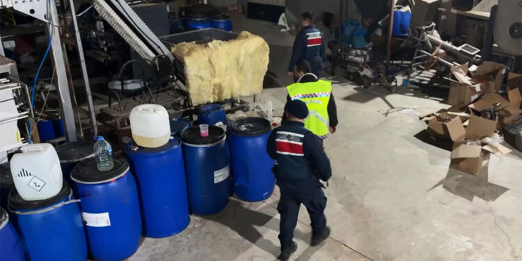 Tekirdağ'da sahte deterjan imalathanesine operasyon
