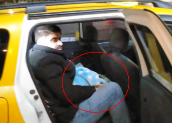 Takside doğum yaptı
