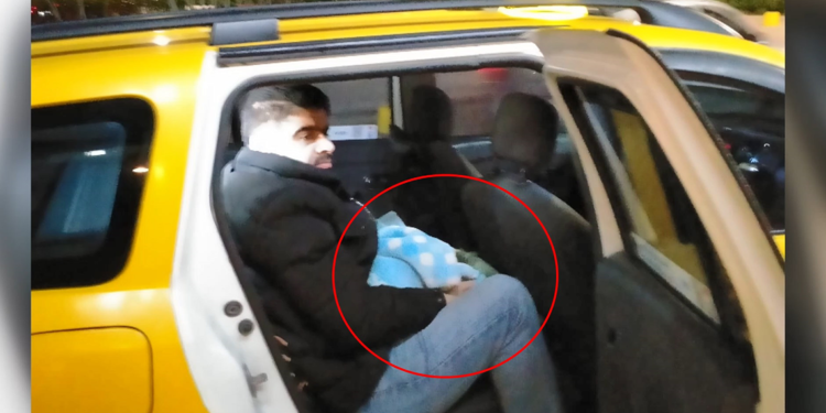 Takside doğum yaptı