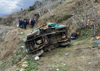 Tarım işçilerini taşıyan cip uçuruma yuvarlandı: 1 ölü, 6 yaralı
