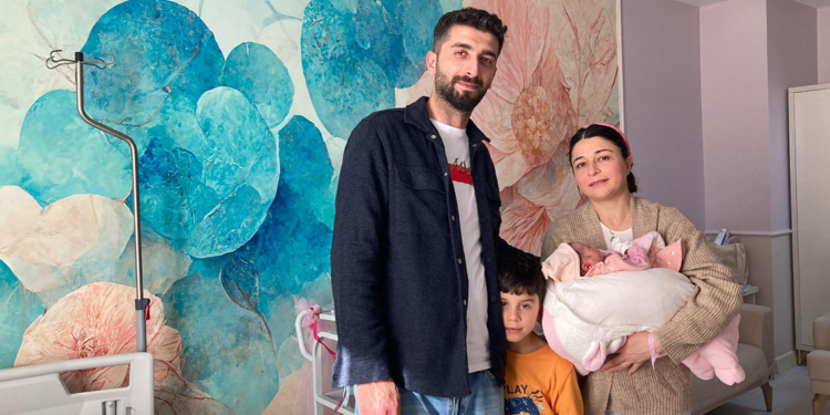 Tunceli'de yeni yılın ilk bebeği, saat 23.35'te dünyaya geldi