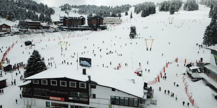 Uludağ'da sömestir yoğunluğu; gecelik konaklama 16 bin 500 TL