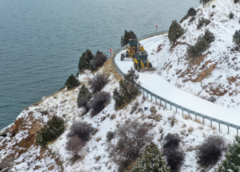 Van'da kardan kapanan 463 mahalle ve mezra yolu ulaşıma açıldı