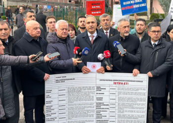 CHP, Yusuf Tekin'in karnesini verdi