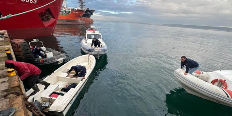 Yalova'da yasa dışı midye avcılığına 653 bin 294 lira ceza