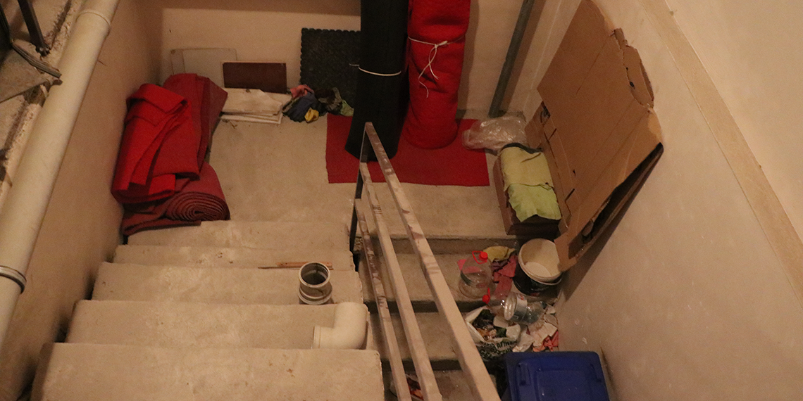 'Yangın merdivenlerinde eşya bulundurmayın' uyarısı