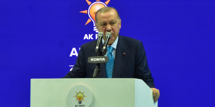 Yargı mensuplarını baskı altına alarak hiçbir netice elde edemezsiniz