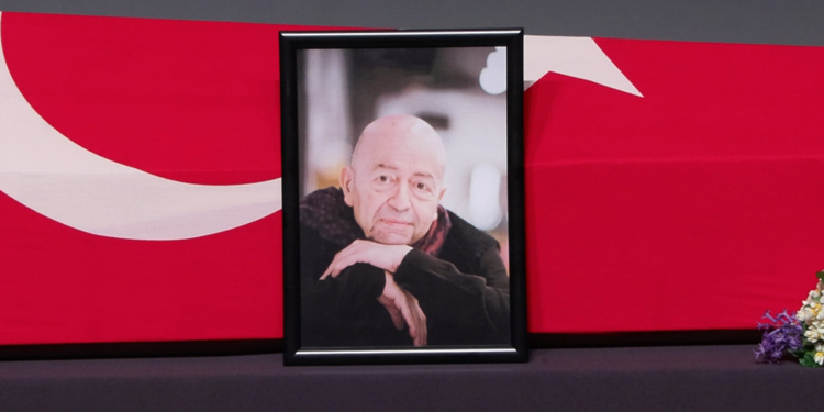 Yazar Selim İleri için AKM'de tören