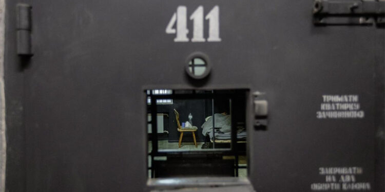 Ukrayna 2 Kuzey Koreli askeri esir aldı