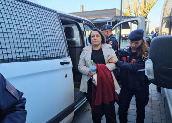 Tanık cezaevindeki sanığa evlilik teklif etti