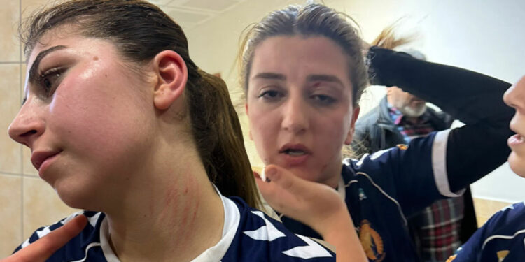 Şanlıurfalı kadın sporcular saldırıya uğradı