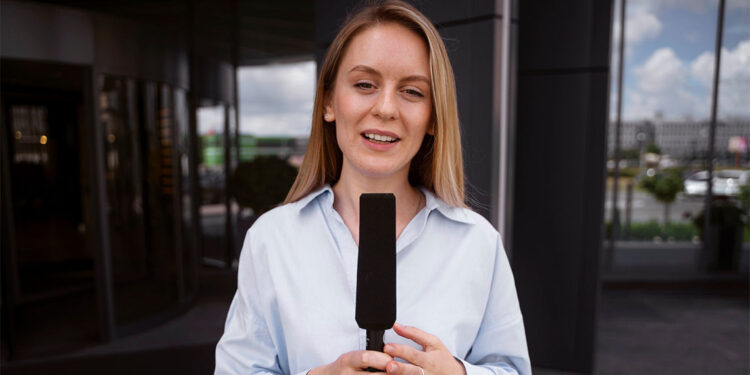 Kadın gazeteci olmak: Zorluklar, güçlü yanlar ve toplumsal değişim