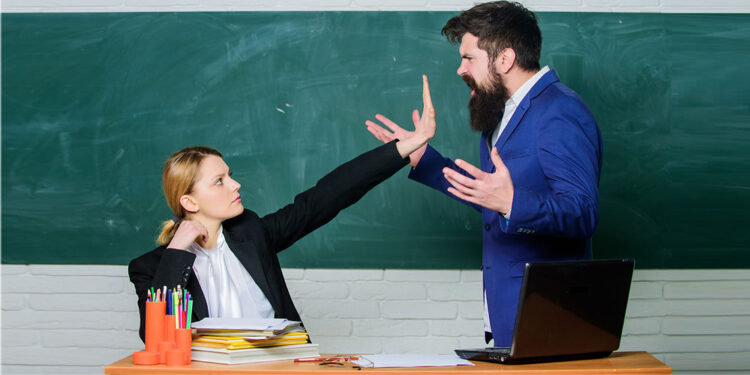 Velinin, öğretmene karışma sınırı nedir?