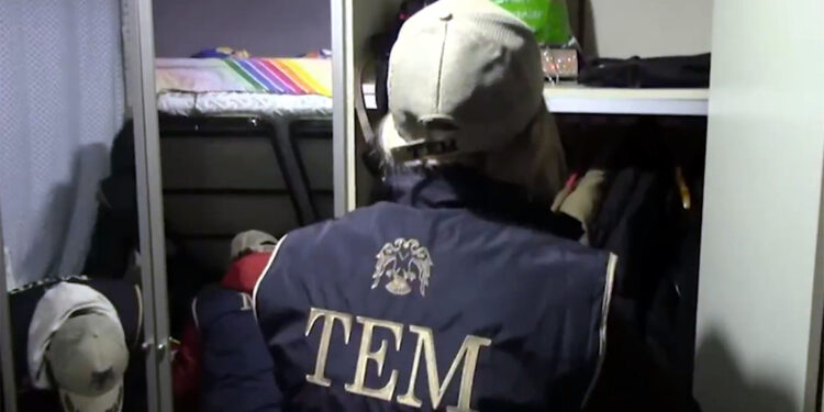 Gürz-36 operasyonlarında 65 şüpheli yakalandı