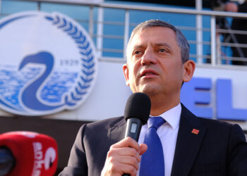 Bir emeklinin kaç katı maaş alıyorsunuz?