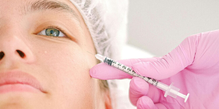 Kimler göz çevresi botoksu yaptırabilir?