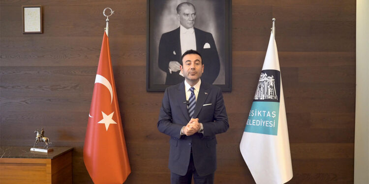 Beşiktaş Belediye Başkanı Rıza Akpolat gözaltında