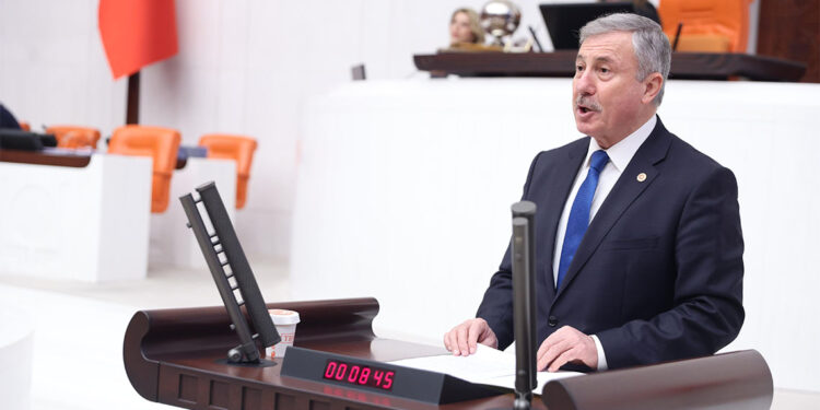 Yunus Emre Enstitüsü'ndeki yolsuzluk iddiaları Meclis gündeminde