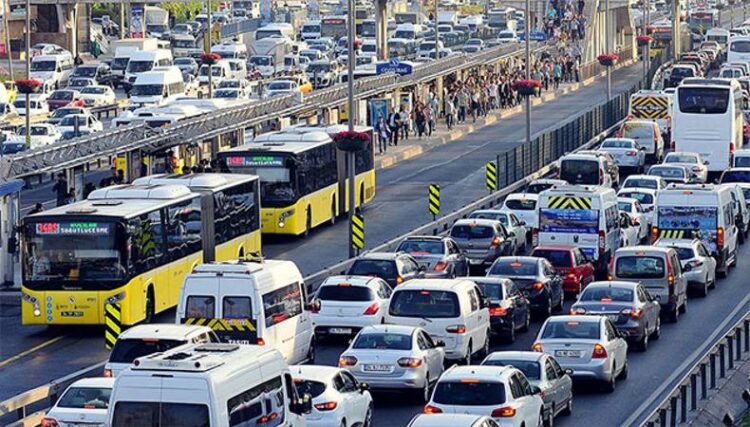 İstanbul'da toplu taşımaya yüzde 35 zam geldi