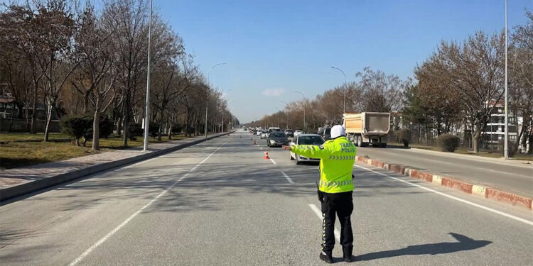 3 milyon 145 bin araçta denetim