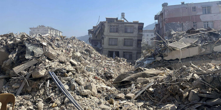 6 Şubat depreminin yıldönümünde dayanışma ve umut