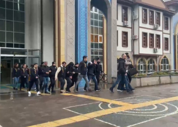 81 ilde 16 bin kişiyi dolandıran şebeke çökertildi