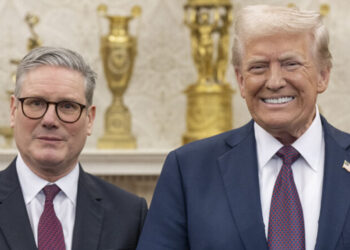 Donald Trump Keir Starmer ile bir araya geldi
