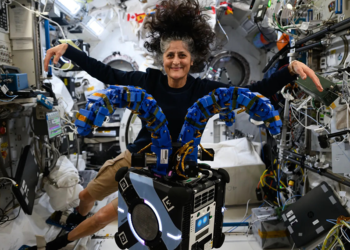 ABD'li astronot Williams, uzayda en uzun yürüyüşü yapan kadın oldu