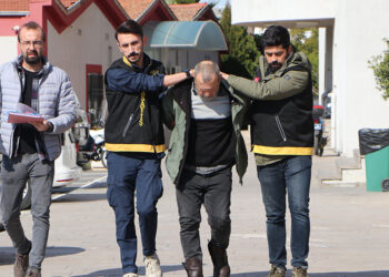 Adana'da sokak ortasında cinayet; Şüpheli tutuklandı