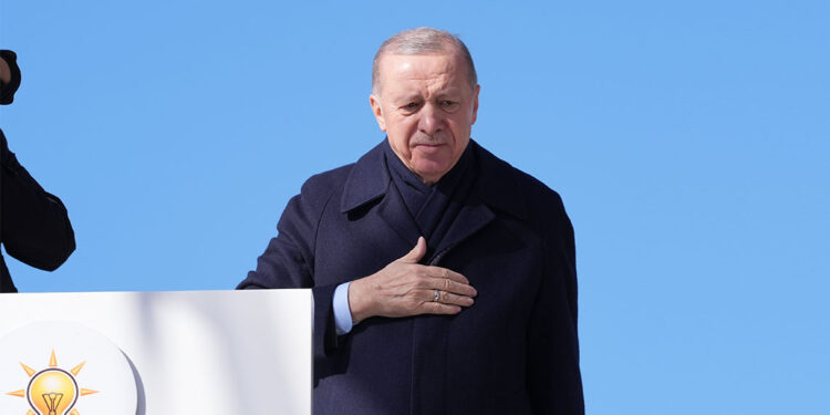 Partimizin politikaları dinamik, kadroları değişkendir