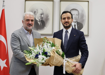 AK Parti İstanbul İl Başkanlığı'nda devir teslim töreni