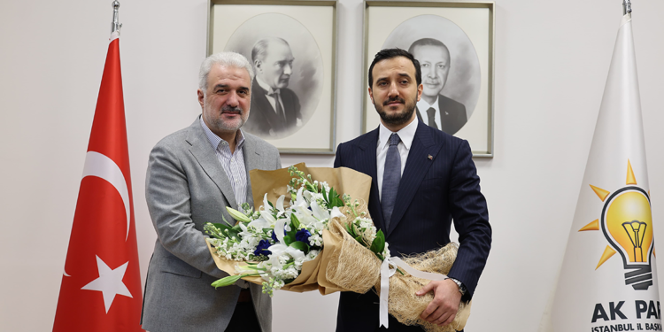 AK Parti İstanbul İl Başkanlığı'nda devir teslim töreni